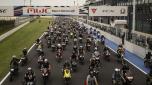La grande parata in pista durante la scorsa edizione dell'Aprilia All Stars